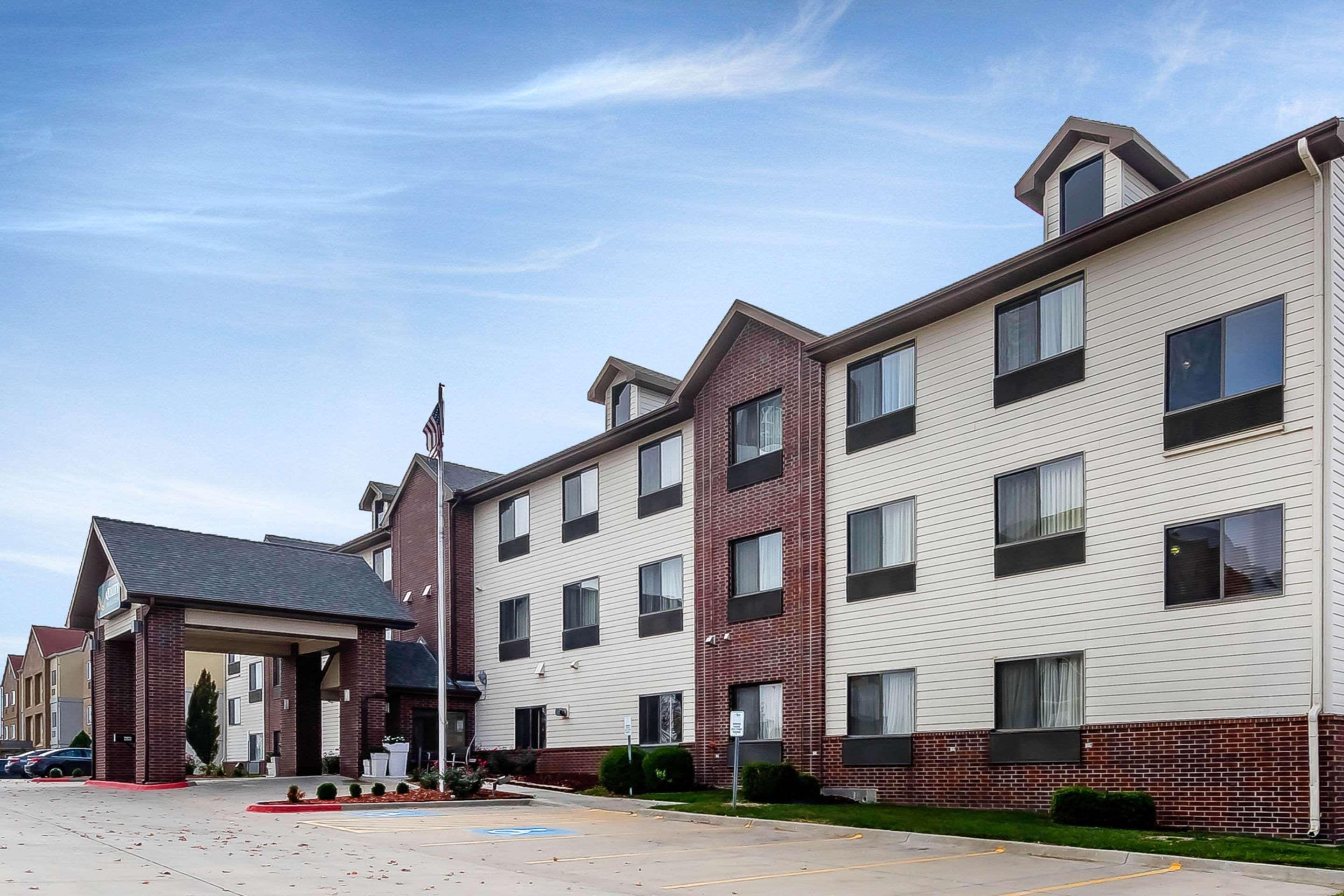 Comfort Inn & Suites Emporia Exterior foto