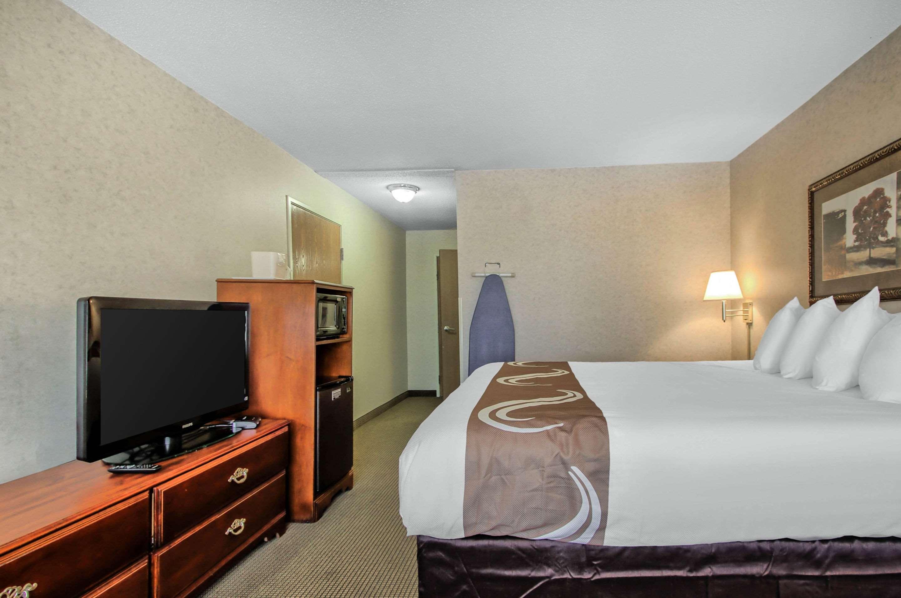 Comfort Inn & Suites Emporia Exterior foto
