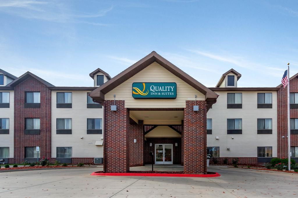 Comfort Inn & Suites Emporia Exterior foto
