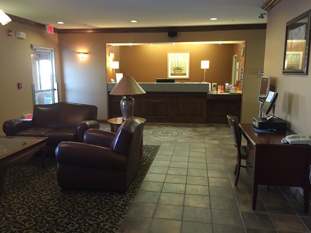 Comfort Inn & Suites Emporia Exterior foto